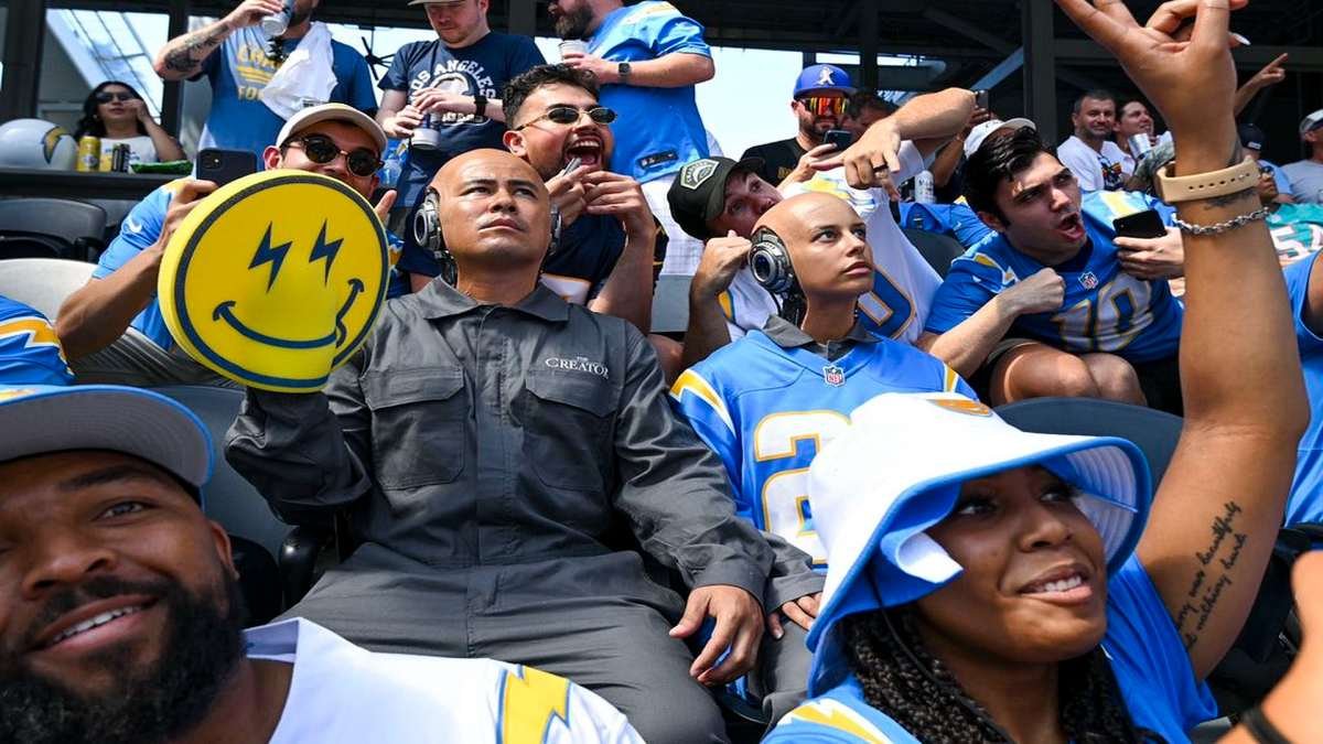 AI Robots at chargers game are real or fake, Know Real Truth - RealyFake